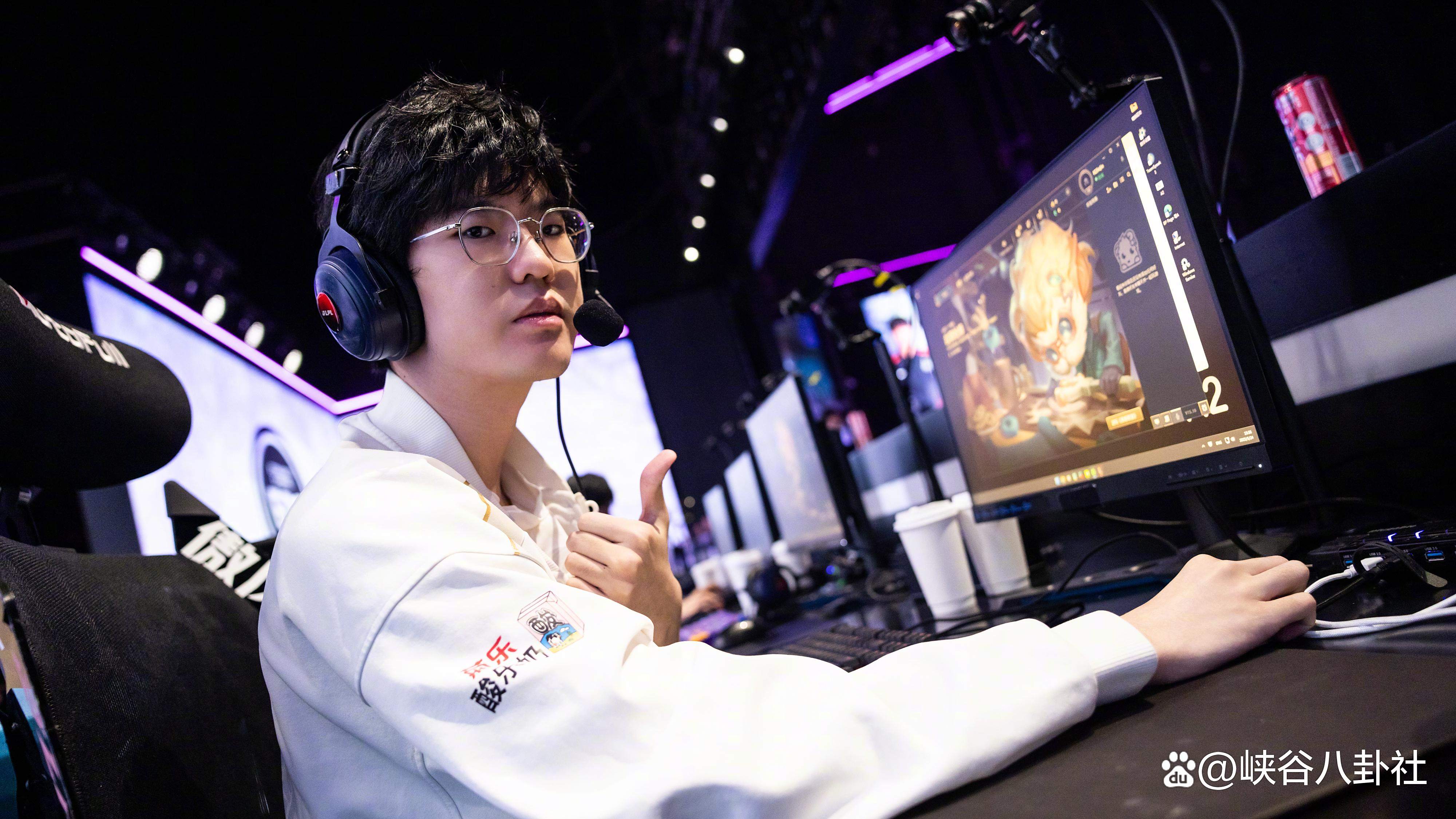 Rookie意外战胜SKT，最后时刻胜出引爆全场！