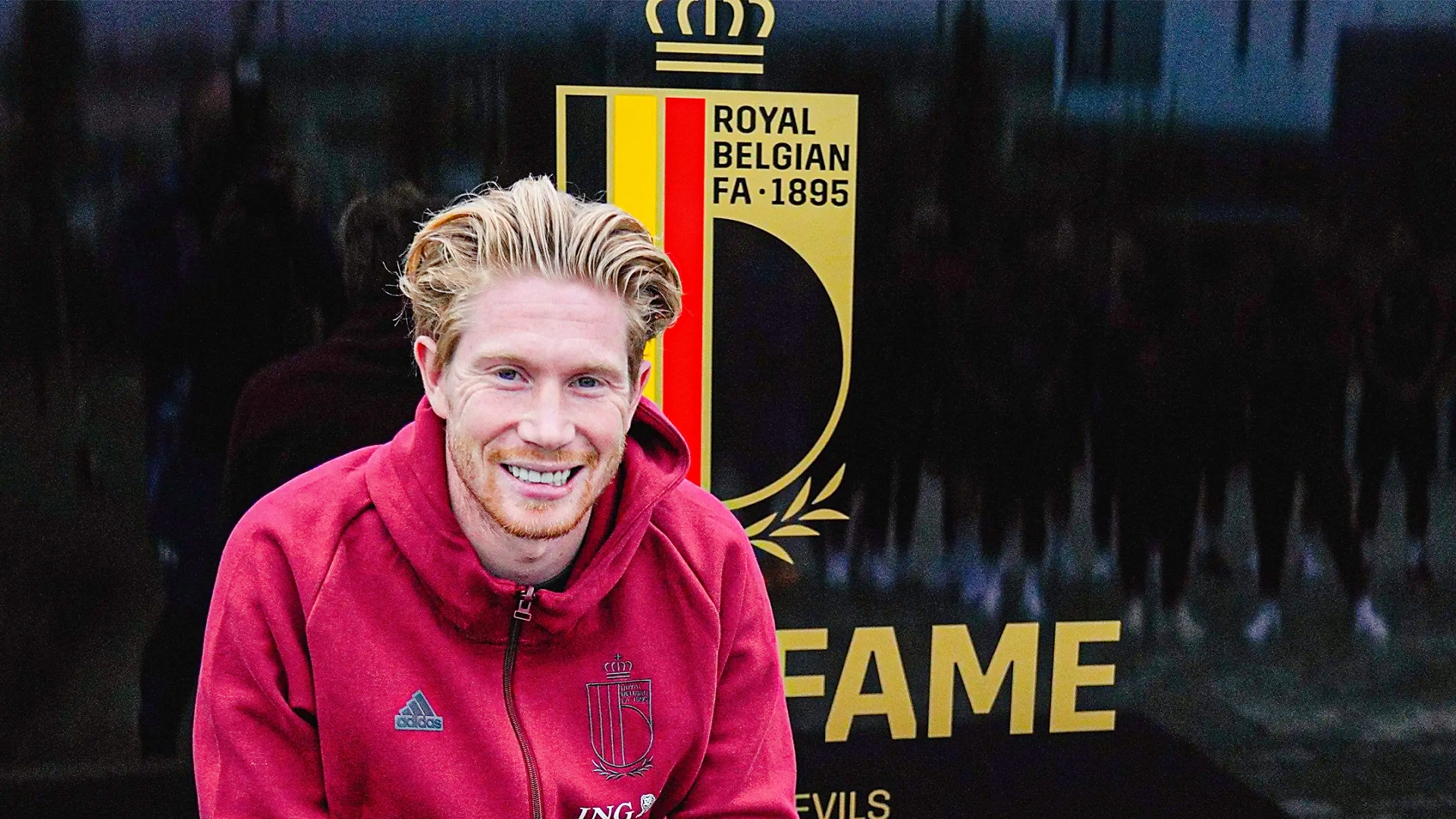 德布劳内在巴黎圣日耳曼比赛中重要助攻，战术调整引发热议！