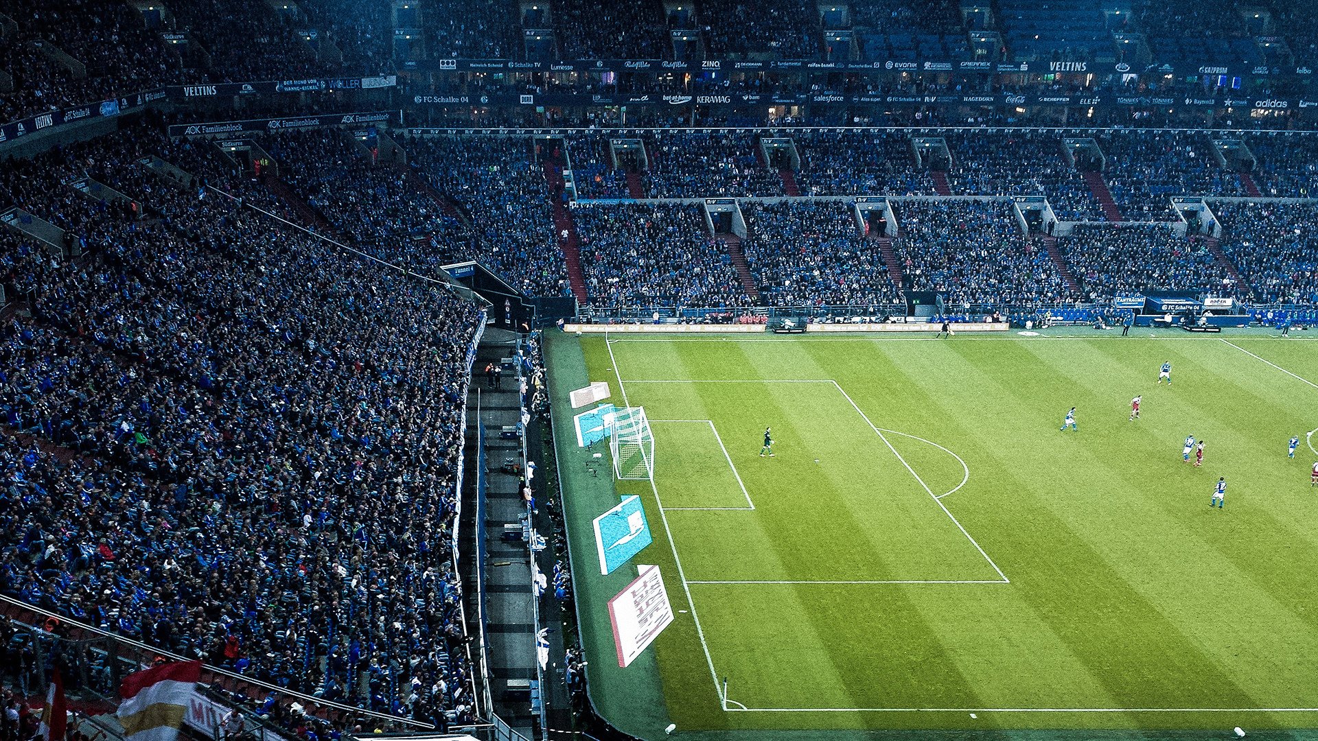 阿扎伦卡与30激战切尔西分钟,领先优势明显胜负难料!,凯恩焦点对战气势如虹延续